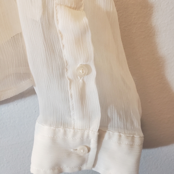 Hollister Sheer White Button up Blouse Size Small - Picture 4 of 5